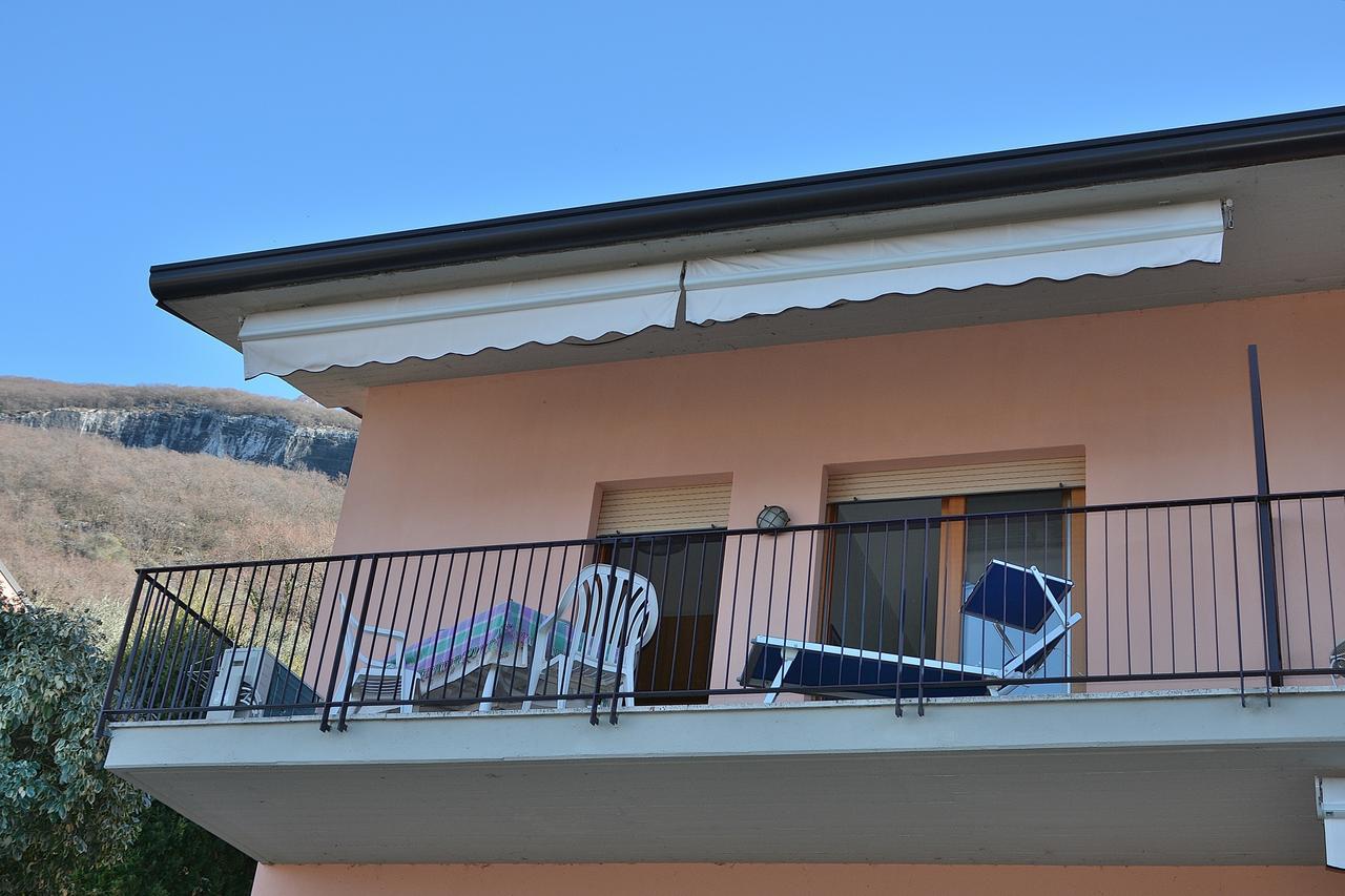 Residenza Candor With Pool Malcesine Exterior foto