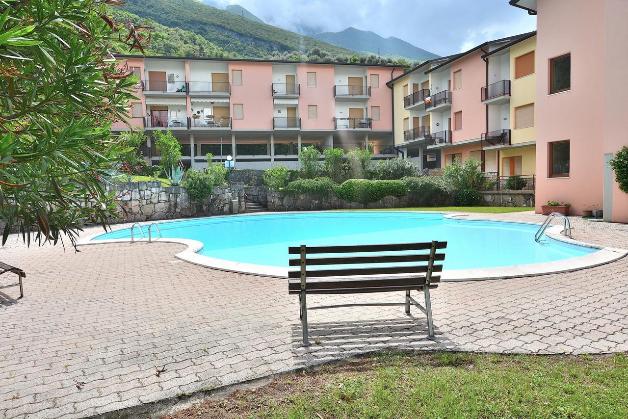 Residenza Candor With Pool Malcesine Exterior foto